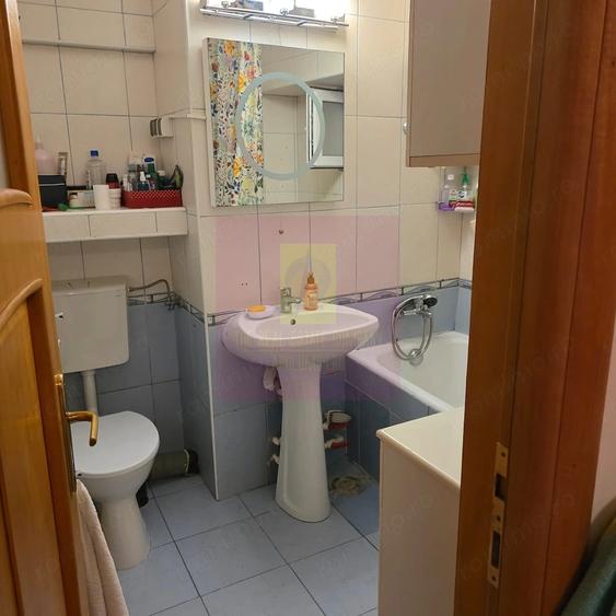 Apartament cu 3 camere decomandat în Unirii