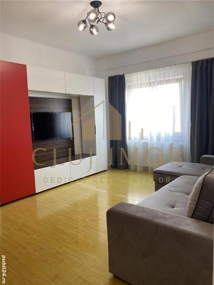 Apartament cu 2 camere decomandat în Central
