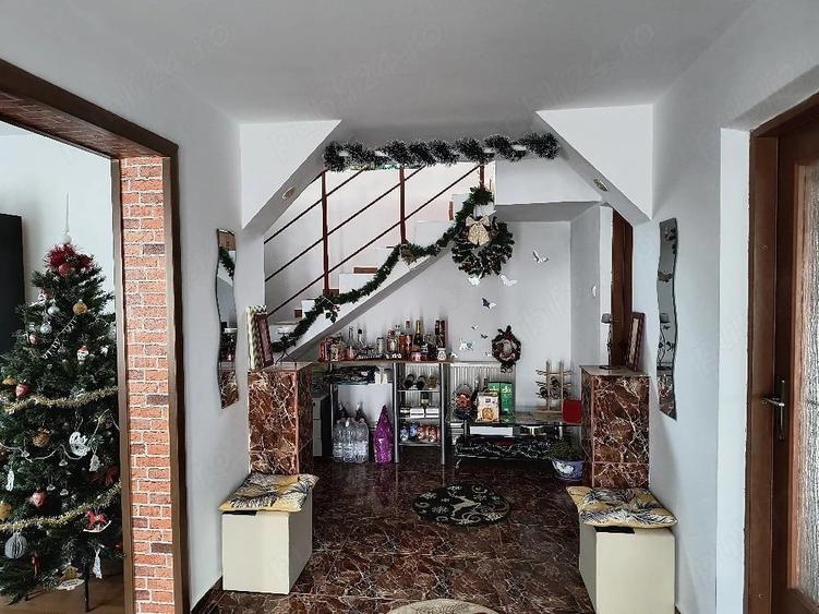 Casă cu Teren 500 Mp în Republicii