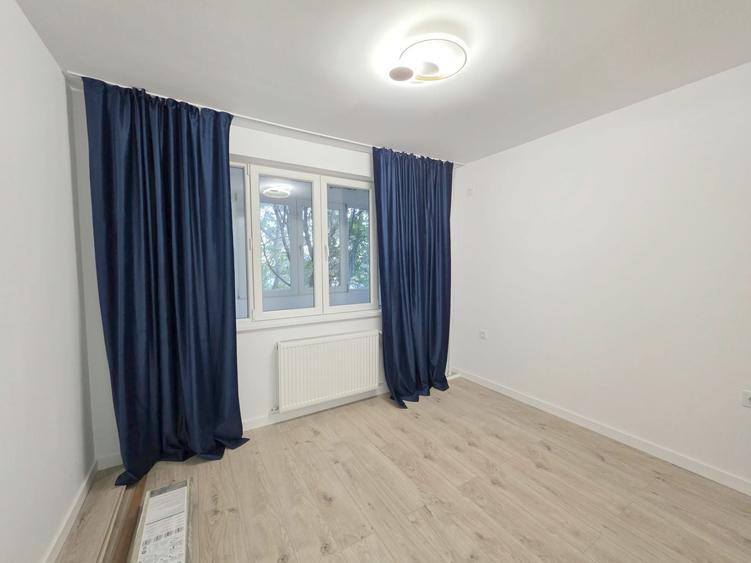 Apartament cu 3 camere semidecomandat în Bucur Obor