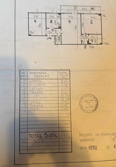Apartament cu 3 camere semidecomandat în Gara de Nord