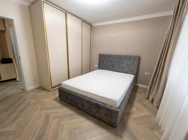 Apartament cu 2 camere decomandat, mobilat în Ipotești