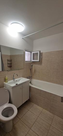 Apartament cu 3 camere decomandat în P-ța Muncii