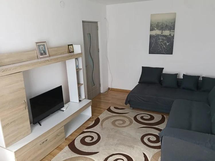 Apartament cu 2 camere decomandat, mobilat în Drumul Taberei — fotografia 1