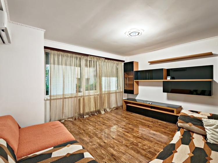 Apartament cu 2 camere decomandat în Brotăcei