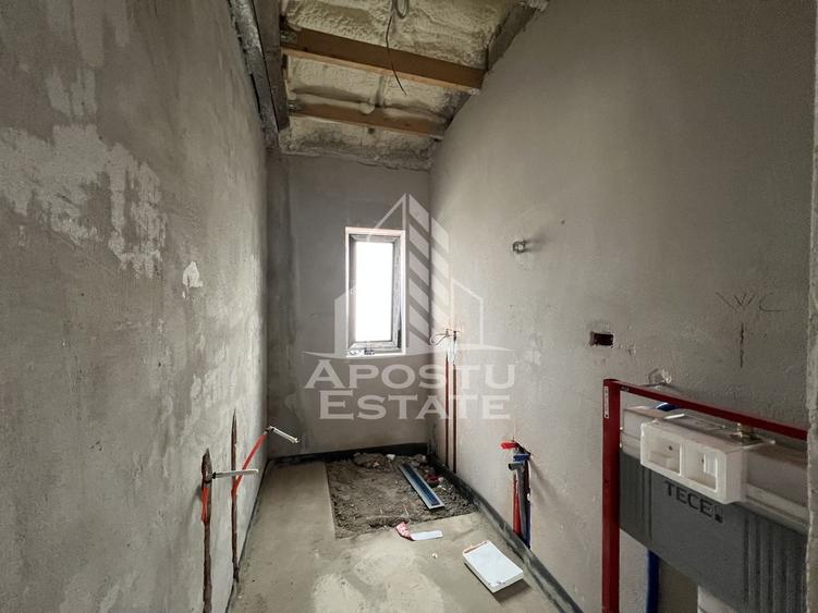Duplex cu 4 camere cu Canalizare în Covaci