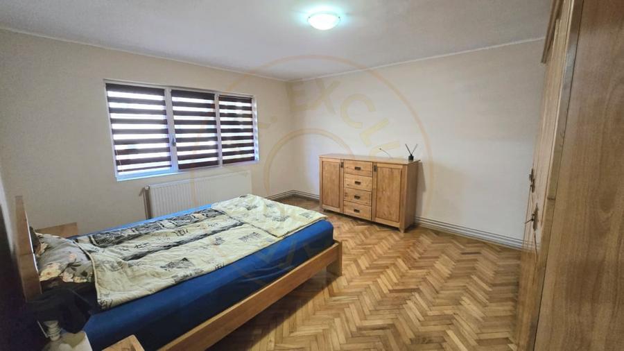 Apartament cu 3 camere decomandat, mobilat în Micro 16
