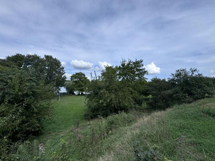 Hotel/Pensiune, de 1,380 mp, în Băltenii de Sus