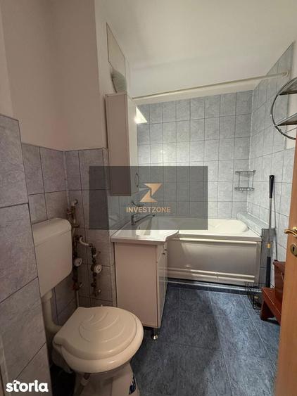Apartament cu 3 camere decomandat în Decebal
