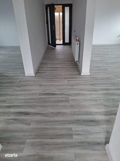 Casă cu 2 camere cu Teren 400 Mp în Ișalnița