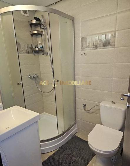 Apartament cu 2 camere semidecomandat, mobilat în Vitan