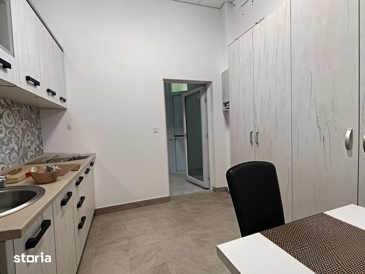 Spatiu comercial/ birouri ultracentral - Piata Gojdu, Oradea, INCHIRIE - 13