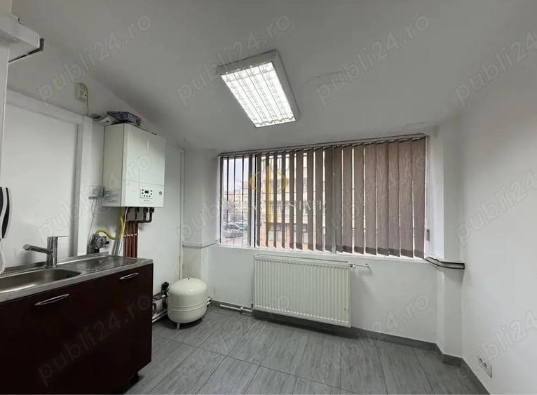 Apartament cu 3 camere decomandat în Giroc