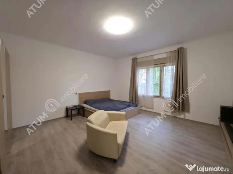 Casă cu 5 camere cu Teren 477 Mp în Piața Cluj