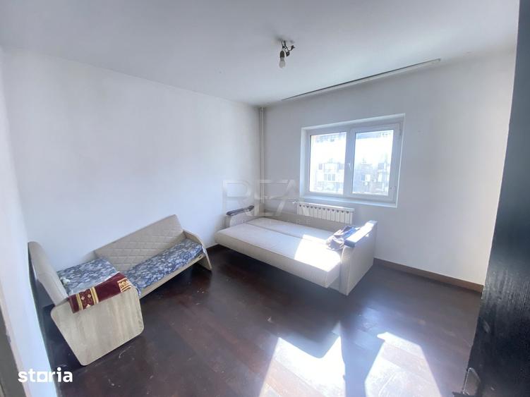 Apartament cu 3 camere decomandat în Rahova