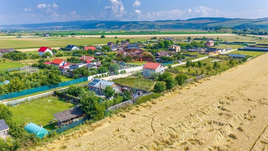 Teren Construcții intravilan de 1400 mp, în Bod