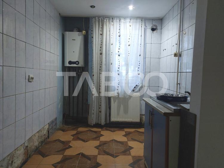 Apartament 2 camere decomandate 35 mp parter Cisnadie - 2