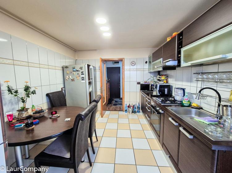 Apartament 4 camere Ultracentral Pitesti - 12