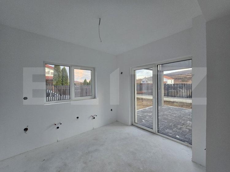 Casa individuala moderna, cu garaj, la intrare in Chinteni - 6