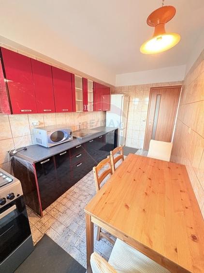 De închiriat apartament 4 camere, recompartimentat în 3, Iancului - 16