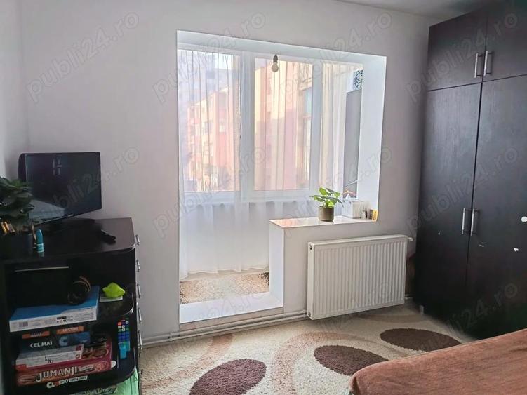 Vand apartament cu 3 camere - 2