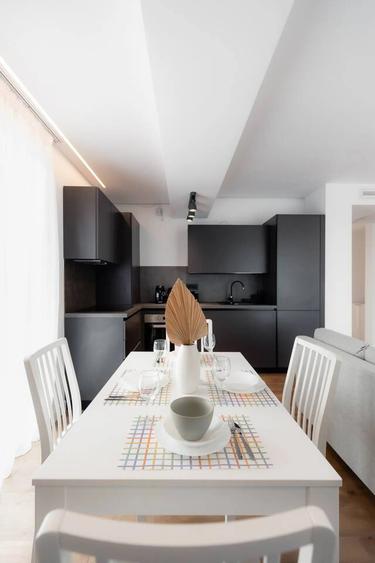 The Crib #9 - 2 Room Apartment - Underground Parking Included - 6