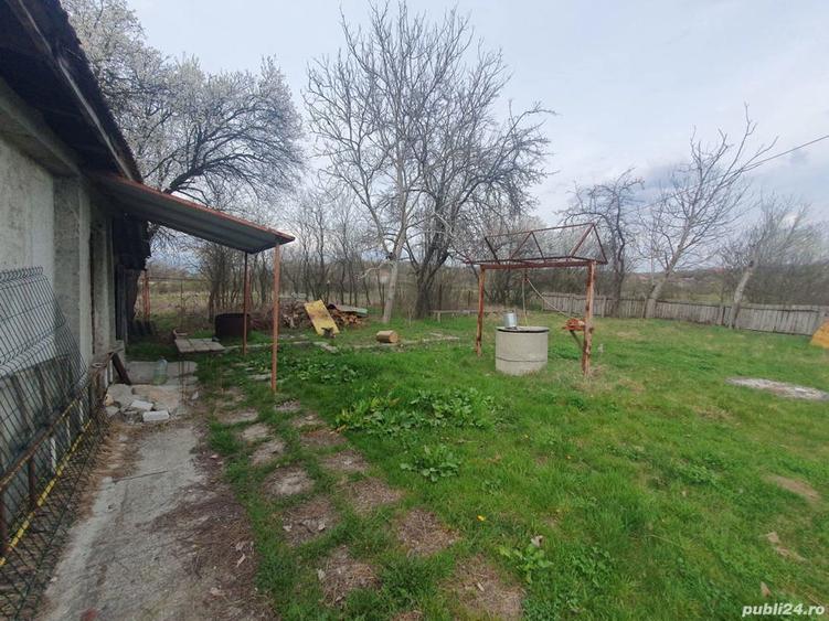 Vand Casa cu teren in comuna Livezi jude?ul Valcea. - 2