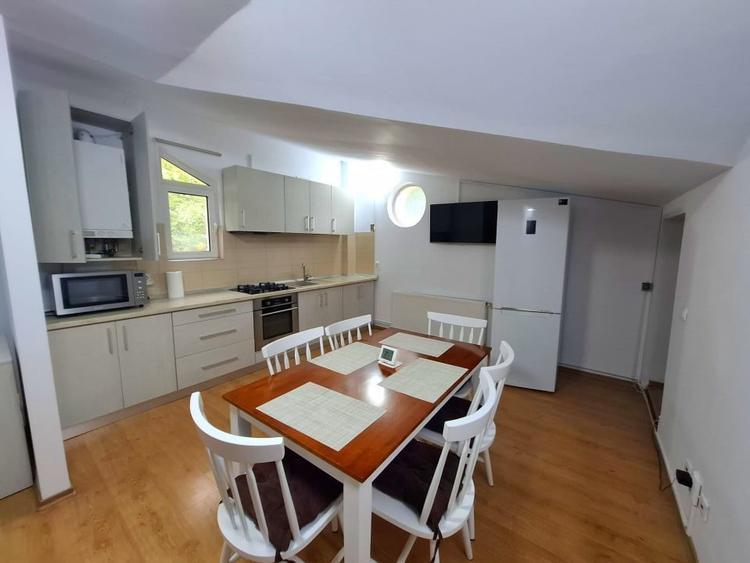 INCHIRIERE-APARTAMENT 3 CAMERE-DECOMANDAT-NICOLINA - 1