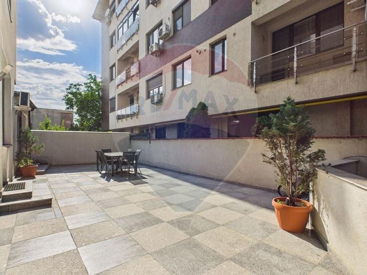Apartament deosebit cu 3 camere | Curte 63 mp | Damaroaia - 14