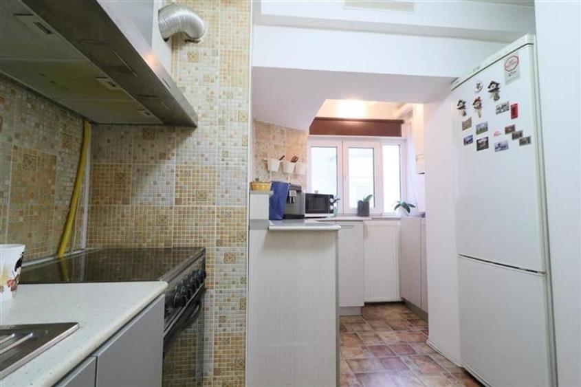 Apartament 3 camere, 2 bai,  Centru Casa de pensii - 13