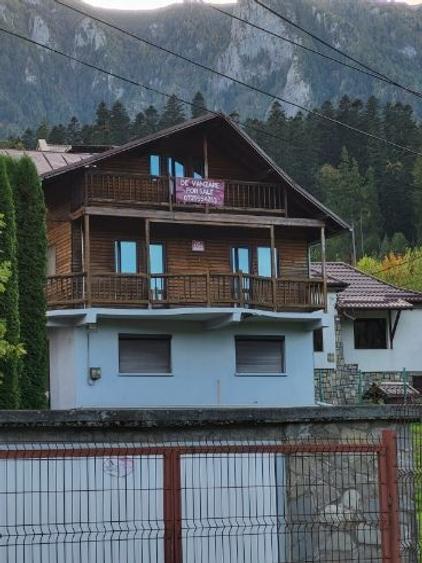 Casă cu 5 camere în Poiana Țapului - 1