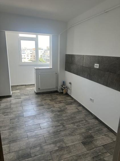 Apartament decomandat Radu negru renovat total - 2