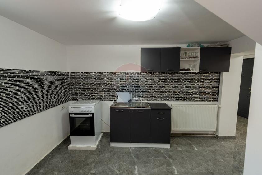 Casa cu 4 camere de vanzare , 96mp totali, sat Islaz - 7