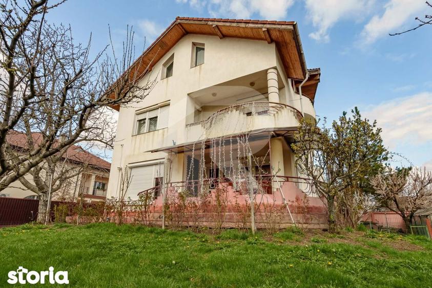 Casa spatioasa cu vedere la Lacul Grivita | 5 dormitoare | teren 793 m - 11