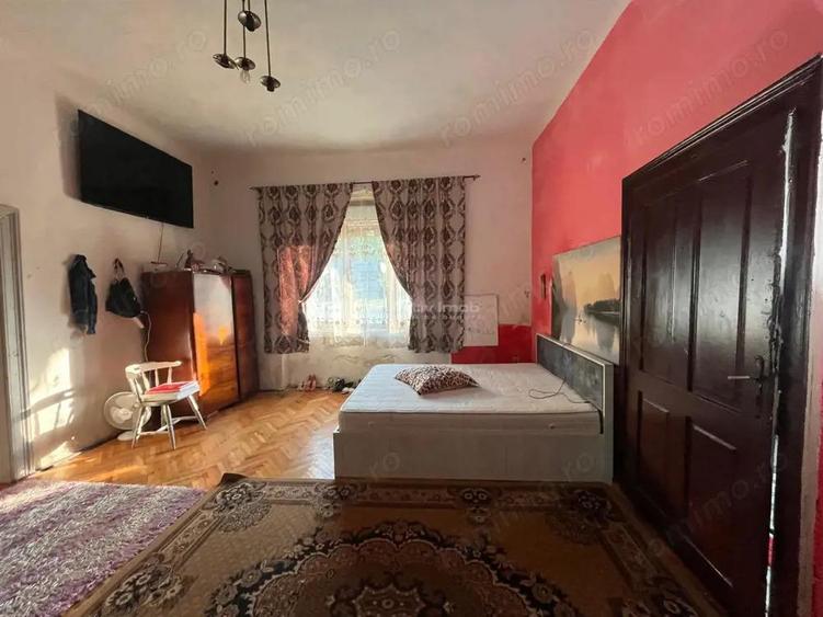 Sacu, Casa 426 Mp. Construiti, 6.500 Mp. Teren - 5