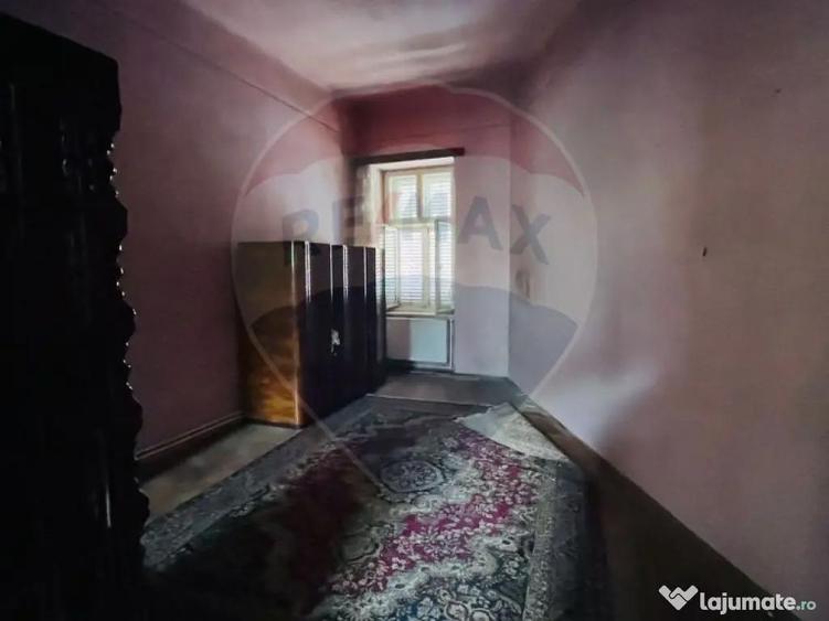 Casa cu 3 camere pe strada Eminescu - 11