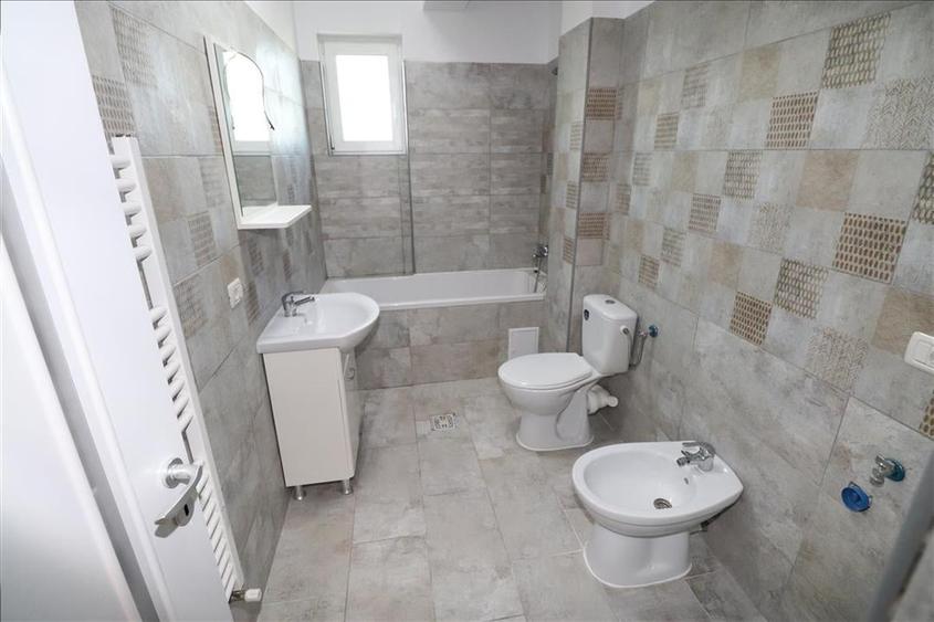 Apartament 2 camere,mobilat si utilat, bloc nou, central, parcare - 10