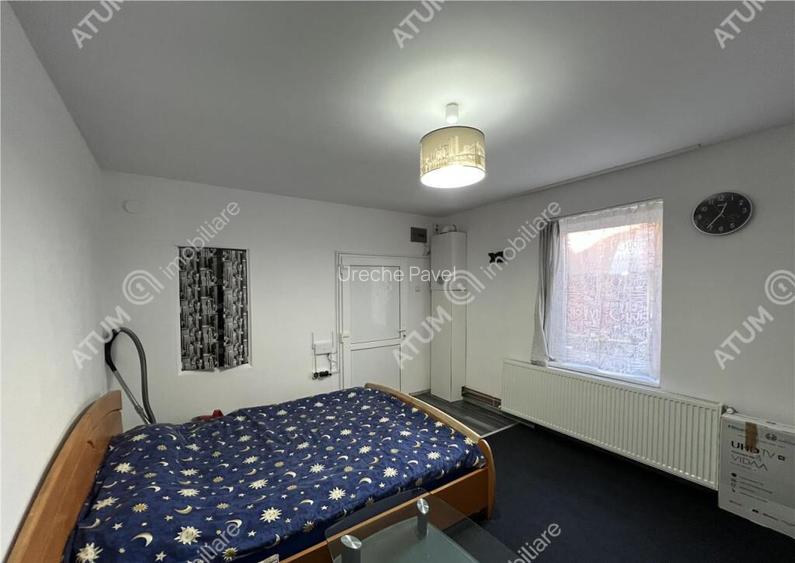 Apartament de 3 camere cu 2 intrari si 2 boxe zona Orasul de Apartament de 3 camere cu 2 intrari si 2 boxe zona Orasul de