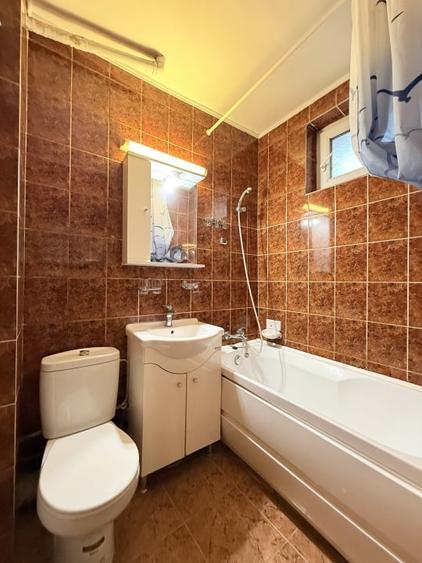 Apartament de vanzare cu 4 camere in Tomis Nord, Vedere parc, etaj 1 - 14