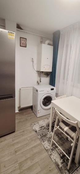 Garsoniera moderna- Tractorul- langa Coresi Mall - 8