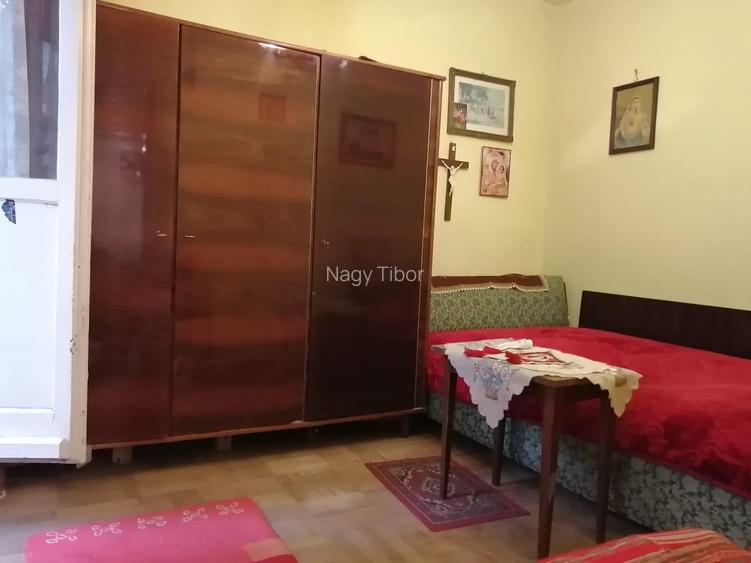 De vanzare apartament cu 2 camere, la 350 metri de Iulius Mall, etaj 1