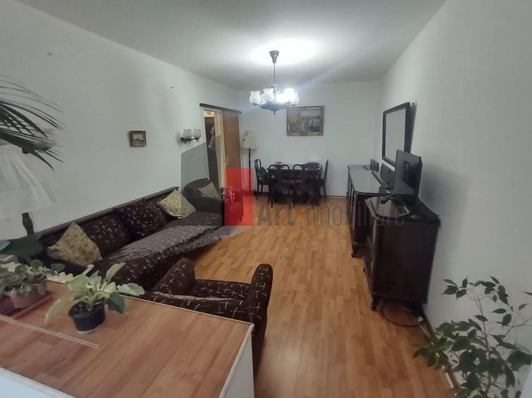 Vânzare apartament 3 camere Bd. Obregia - Pța Străduinței - 1