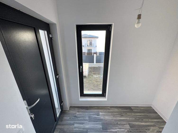 MAGAZIE! Incalz in pard! Vila 4 camere Valea Adanca (Miroslava) - 1