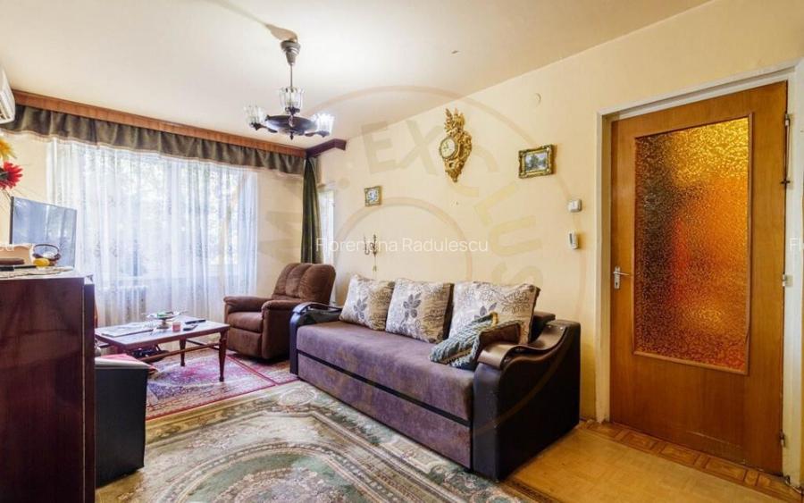 Apartament cu potential, ideal pentru renovare bloc din Apartament cu potential, ideal pentru renovare bloc din