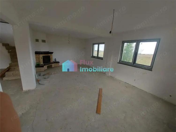 Casa cu 8450 mp teren in Solca - 7