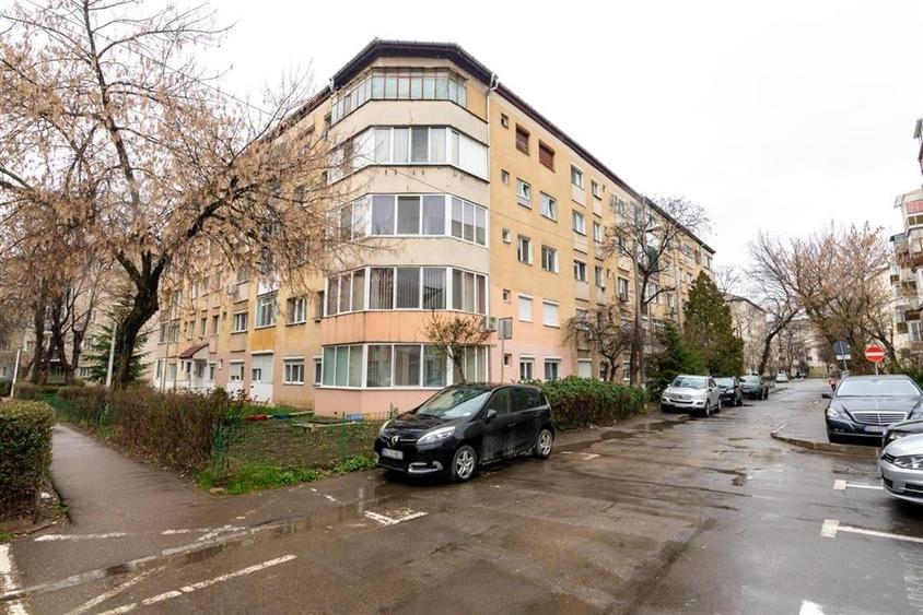 RECO . APARTAMENT 3 CAMERE ,NUFARUL - 8