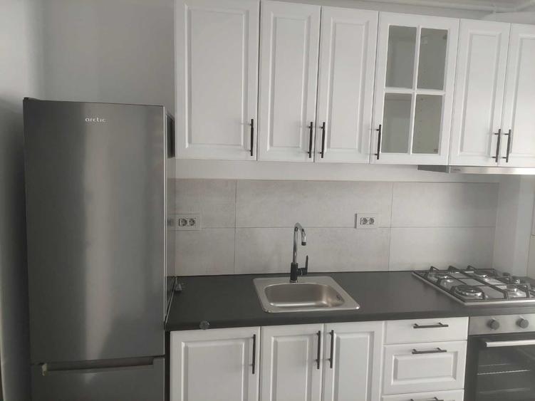 Apartament cu 2 camere decomandat în Griviței