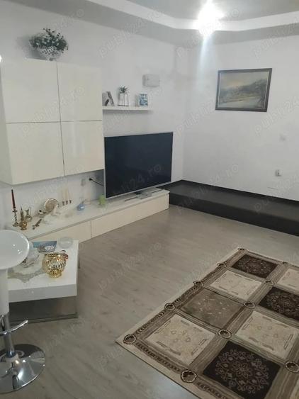 Casă cu Teren 1989 Mp în Ciritei