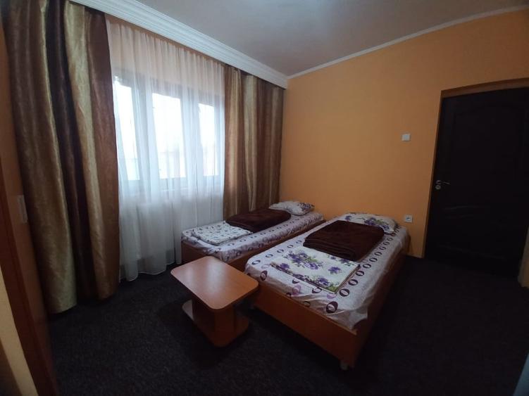 Inchiriez camere la vila - 1