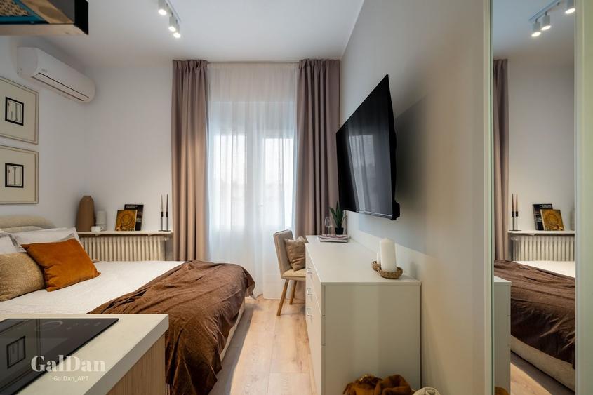 Studio splendid cu terasa generoasa | Proaspat Renovat | N.Balcescu - 2